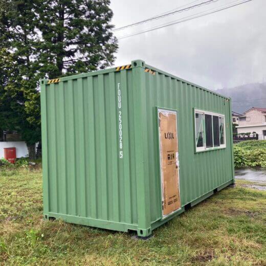 静岡県富士市 20フィートハイキューブ新造コンテナ 窓ドア付き 設置
