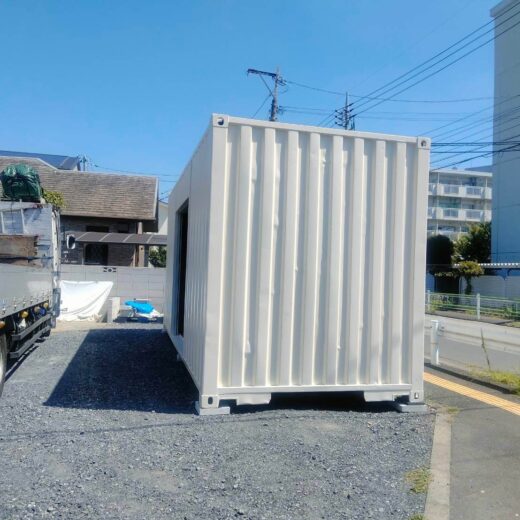 東京都小平市 20フィート中古コンテナ 2mシャッター 設置